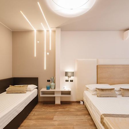 Etruska Luxury Trastevere Guesthouse Roma Ngoại thất bức ảnh