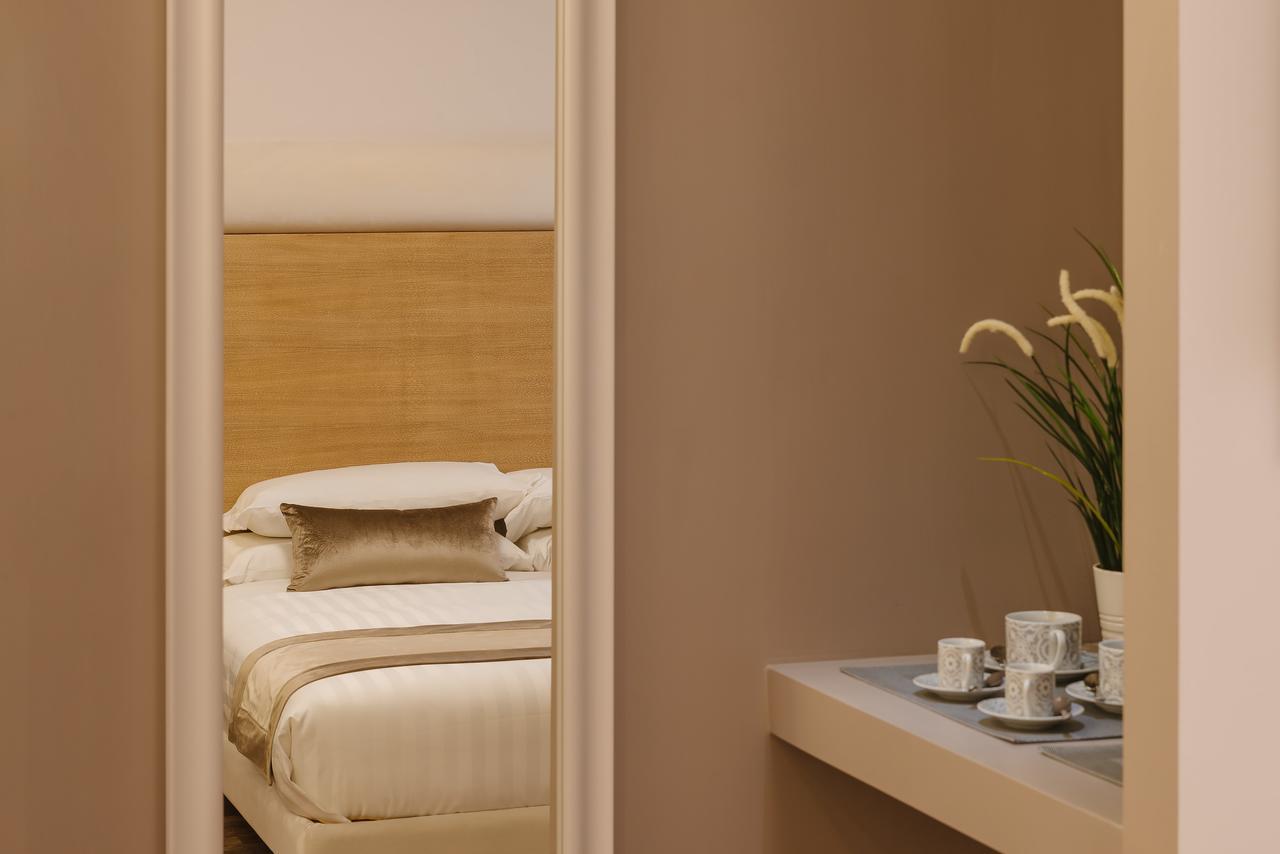 Etruska Luxury Trastevere Guesthouse Roma Ngoại thất bức ảnh
